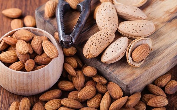 fat burner food almonds